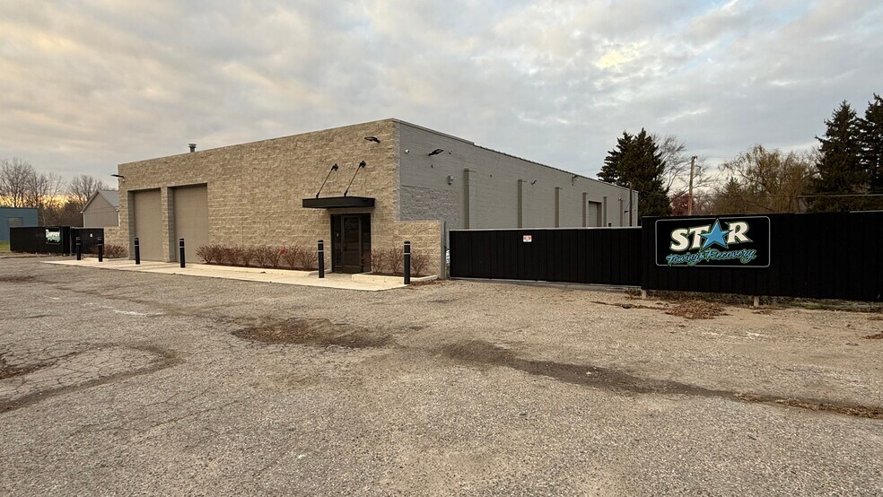 More Photos Of 1818 Monroe St, Carleton General Retail For Sale