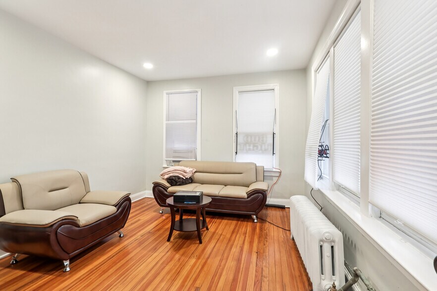 More Photos Of 1600 Hamilton Ave, Hamilton Storefront Retail Residential For Sale