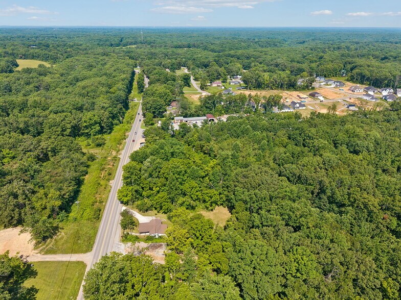More Photos Of 1392 Fairview Blvd Blvd, Fairview General Retail For Sale