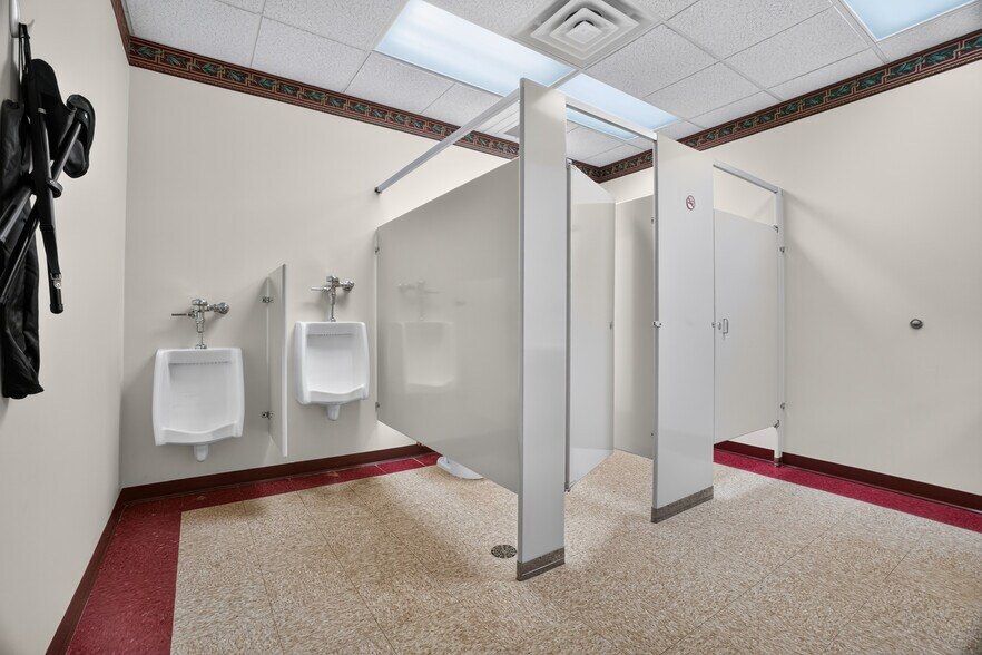 More Photos Of 1695 Joseph Lloyd Pky, Willoughby Warehouse For Sale