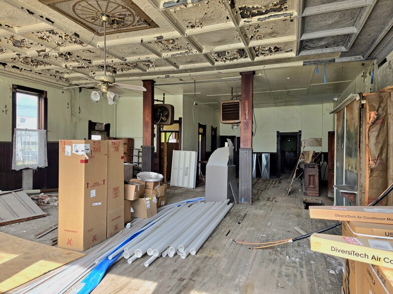 More Photos Of 7282 Columbus St, New Vienna General Retail For Sale