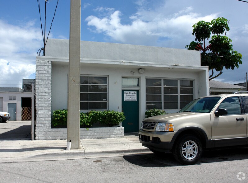More Photos Of 775 NW 21st St, Miami Service For Sale