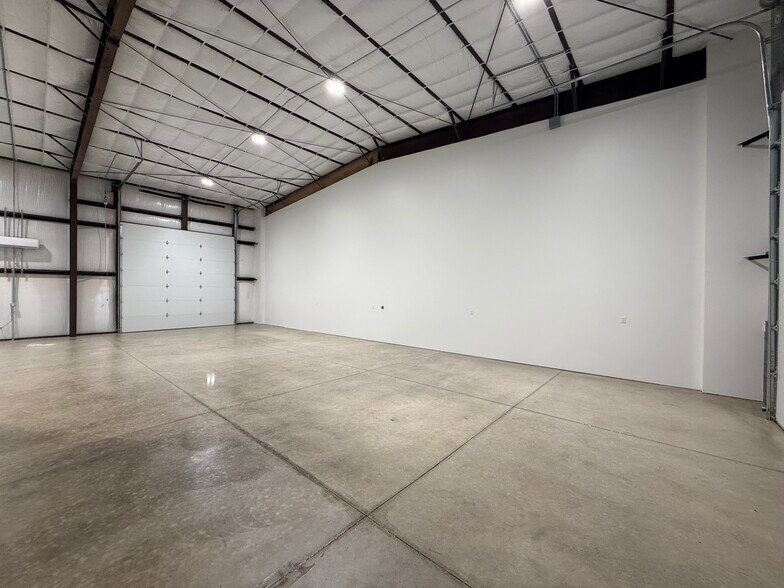 More Photos Of 41 Smelter Dr, Washington Warehouse For Lease