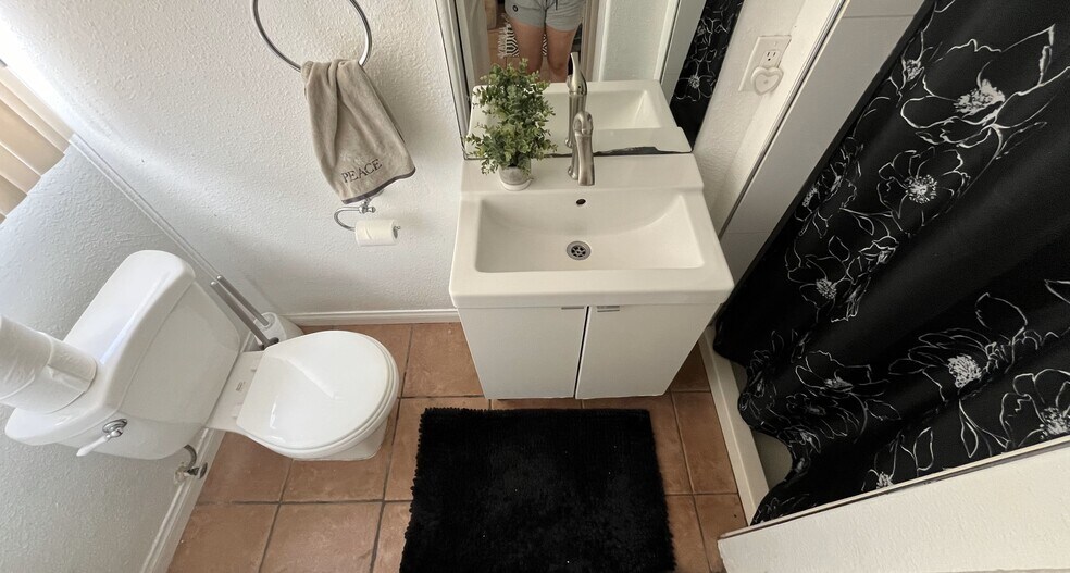 More Photos Of 5738 Meade Ave, San Diego Apartments For Sale