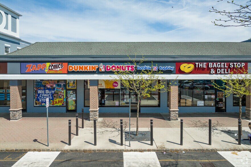 More Photos Of 560-600 Valley Rd, Wayne Unknown For Lease