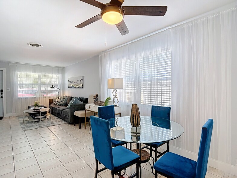 More Photos Of 139 SE Jefferson Cir N, Saint Petersburg Apartments For Sale