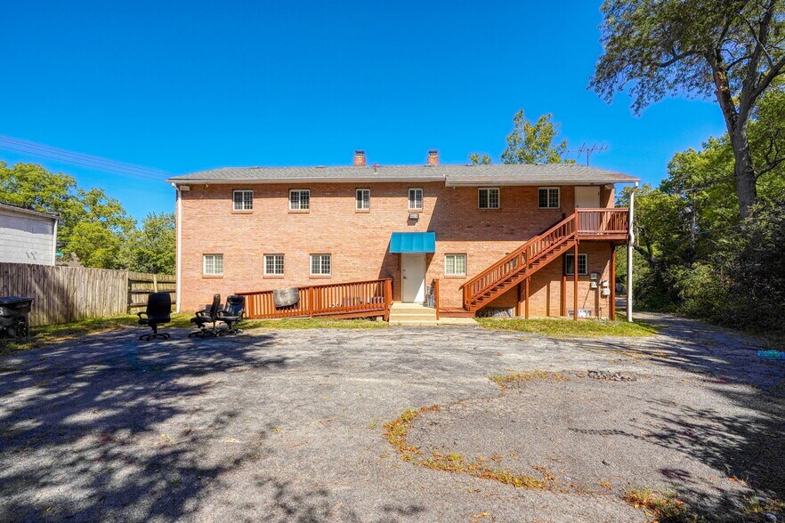 More Photos Of 2505 Woodley Rd, Columbus Office For Sale