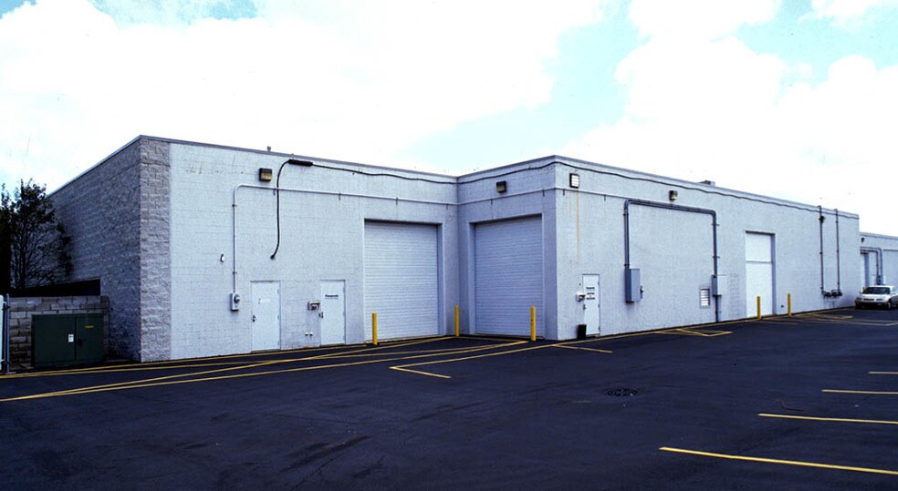 More Photos Of 37735 Enterprise Ct, Farmington Hills Light Manufacturing For Lease