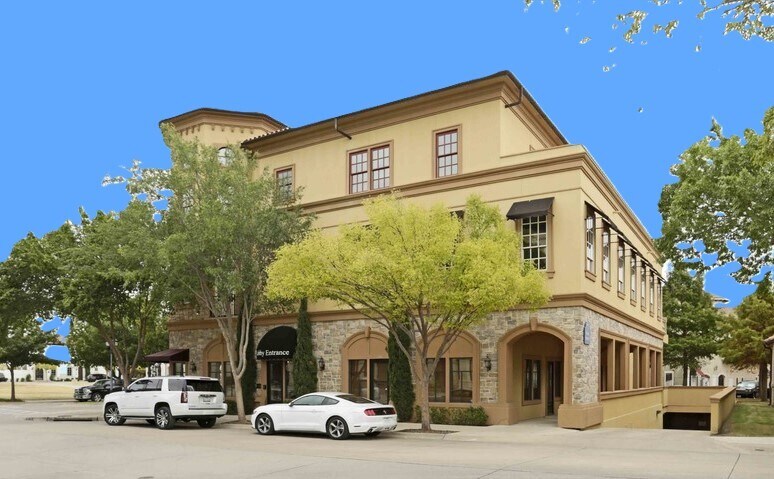 More Photos Of 99 Main St, Colleyville Storefront Retail Office For Lease