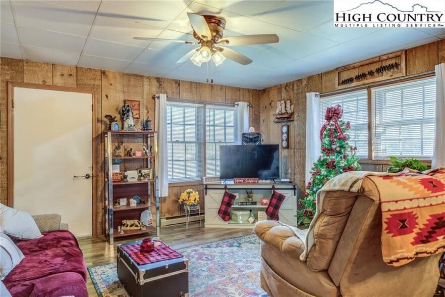 More Photos Of 71 E Cheek St, Sparta Apartments For Sale