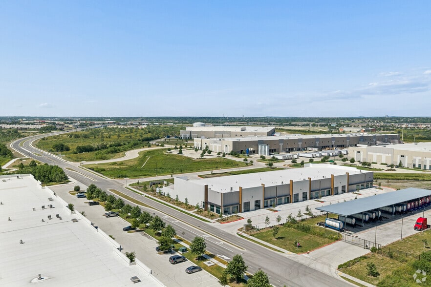More Photos Of 19150 Marketplace Ave, Kyle Manufacturing For Lease