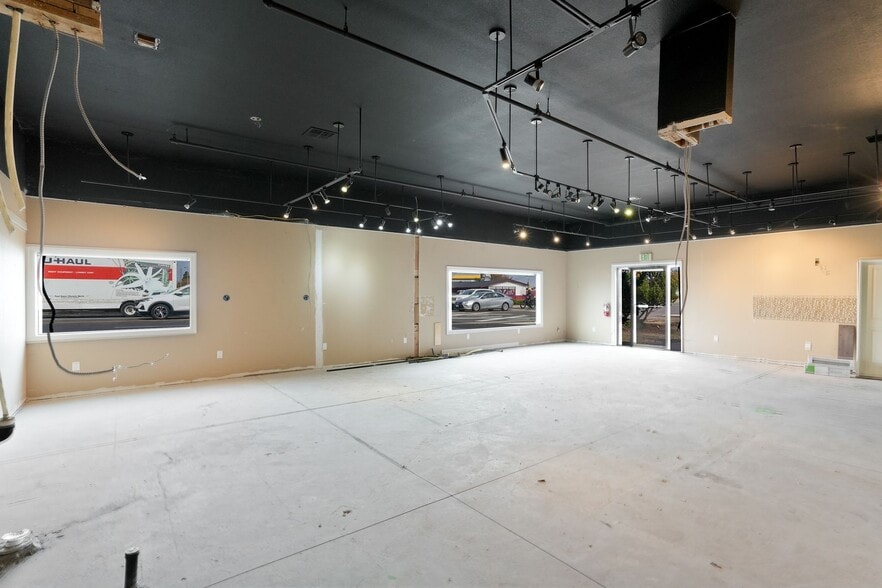 More Photos Of 626-630 Queen Ave SW, Albany Manufacturing For Lease