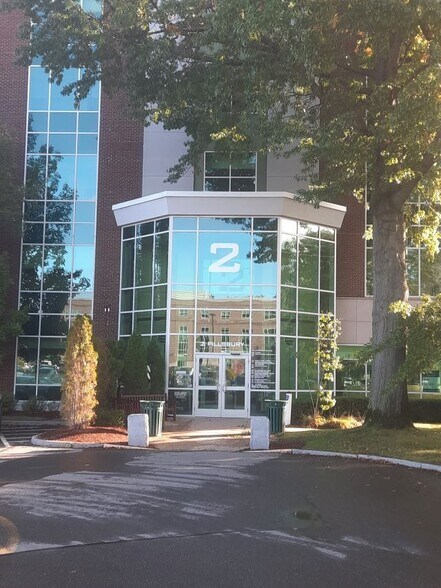More Photos Of 2 Pillsbury St, Concord Office For Sale