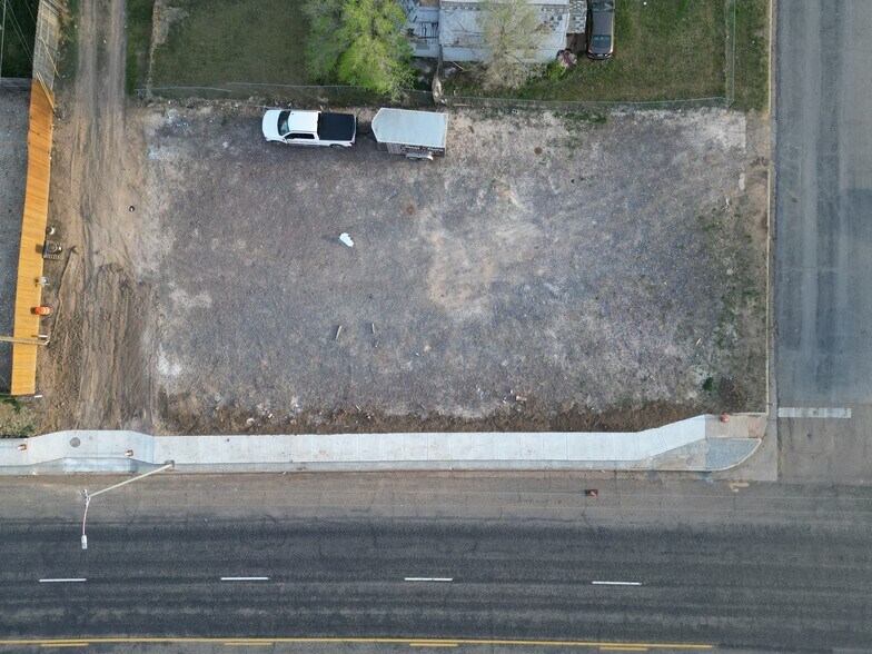 More Photos Of 1207 Alcock St, Pampa Flex For Sale