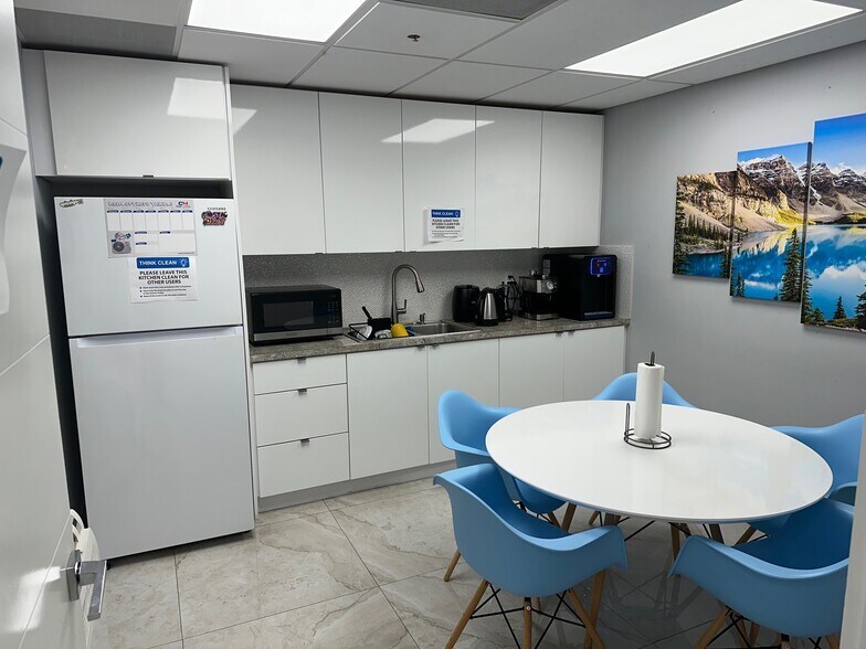 More Photos Of 3550 NW 113th Ct, Miami Warehouse For Lease