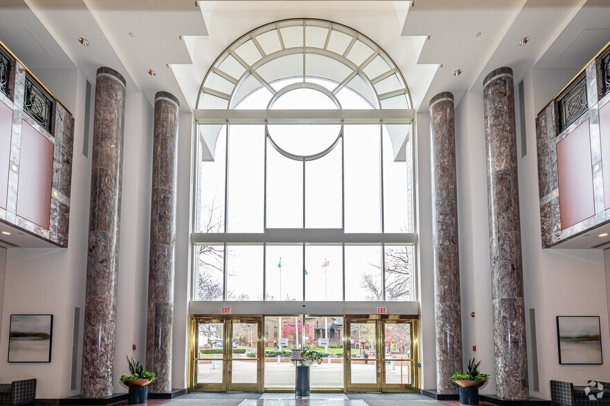 More Photos Of 213 Court St, Middletown Office For Lease