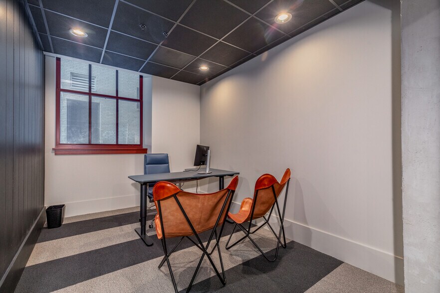 More Photos Of 2650 Locust St, Saint Louis Apartments For Lease