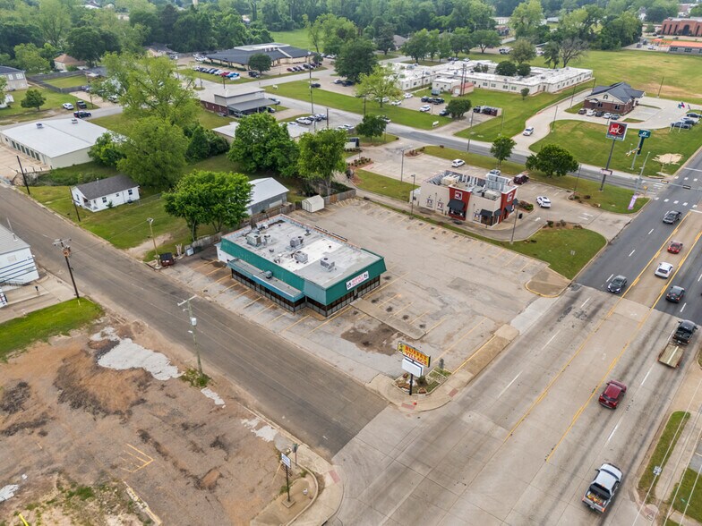 More Photos Of 509 US Highway 271 N, Gilmer Flex For Sale