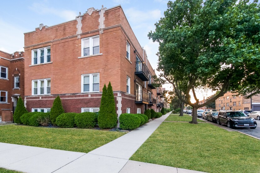 More Photos Of 6643-6645 19th St, Berwyn Apartments For Sale