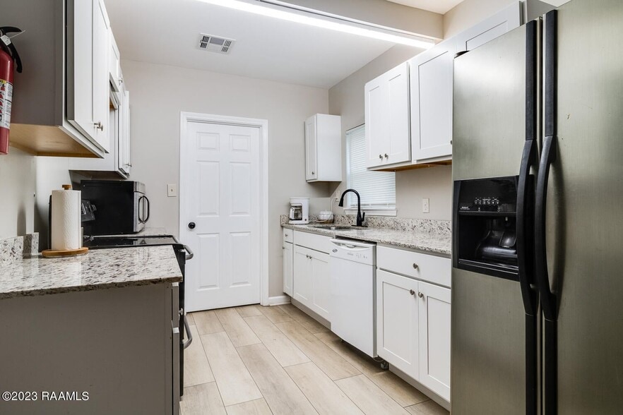 More Photos Of 2719 Cameron St, Lafayette Apartments For Sale