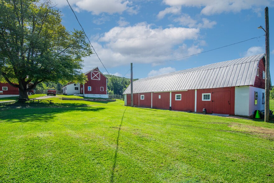 More Photos Of 41 Mountain Rd, Hamburg Land For Sale