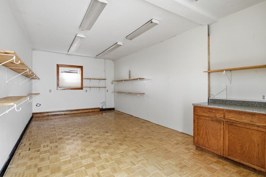 More Photos Of 131 Main St, Hatfield Loft Creative Space For Lease