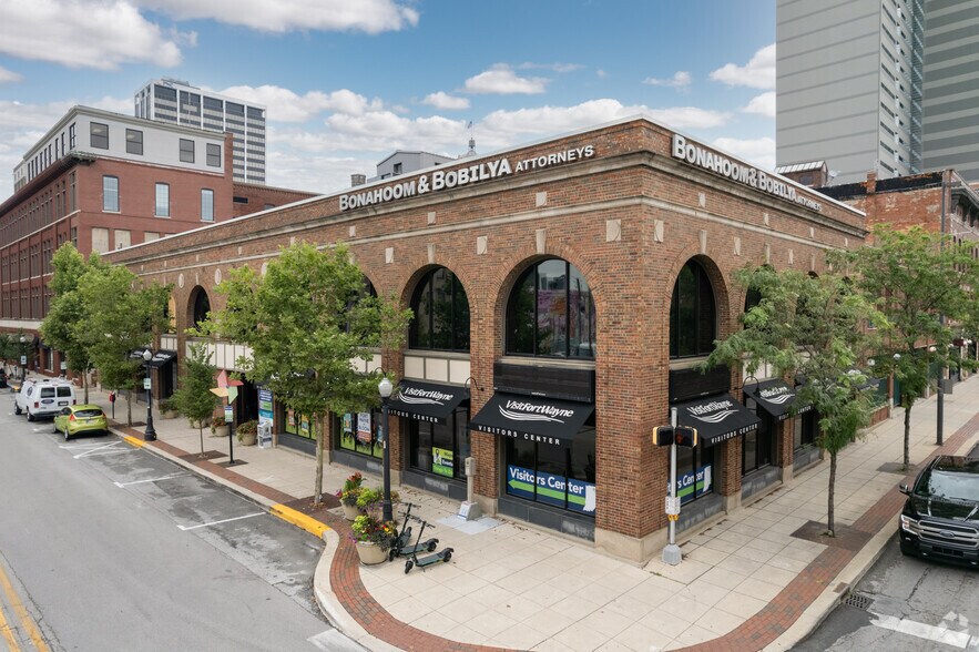 Primary Photo Of 927 S Harrison St, Fort Wayne Office For Lease