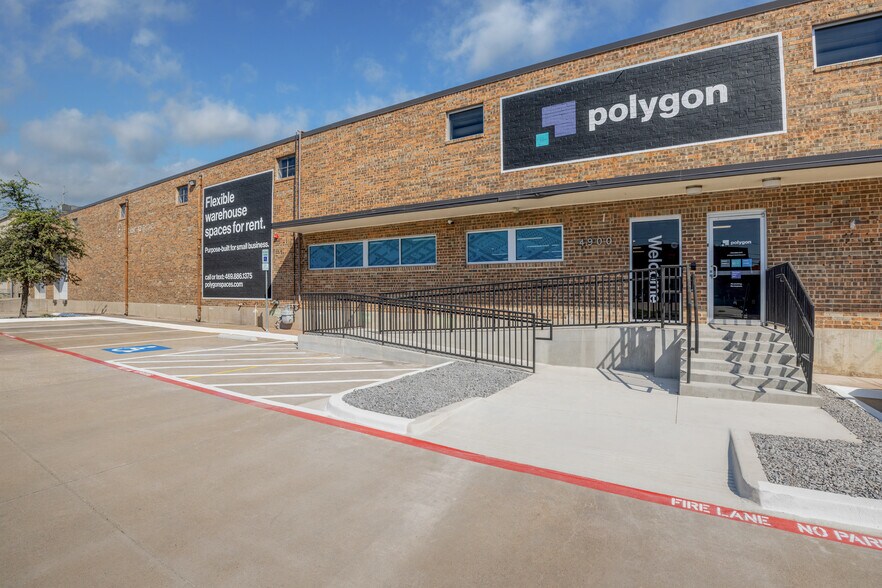 Primary Photo Of 4900 Calvert St, Dallas Distribution For Lease