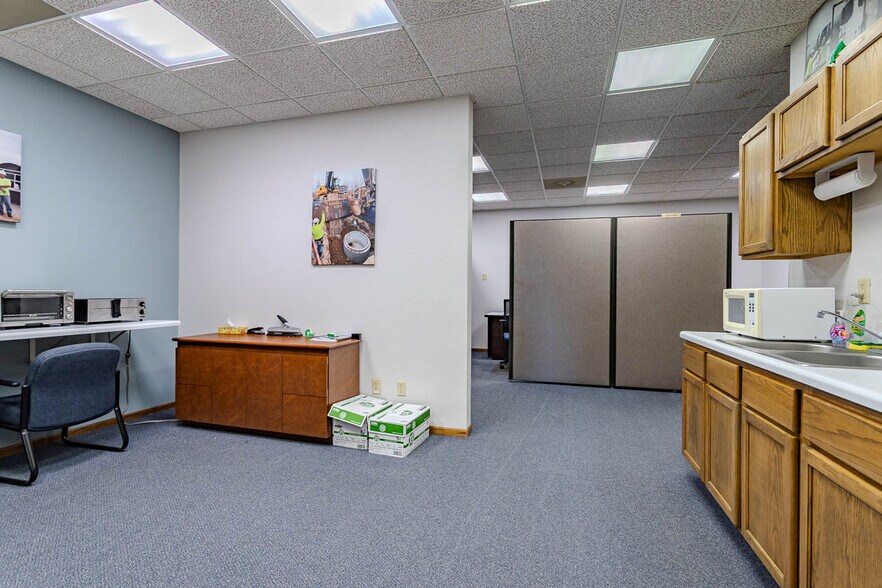 More Photos Of 3205 Terrace Ct, Wausau Office For Sale