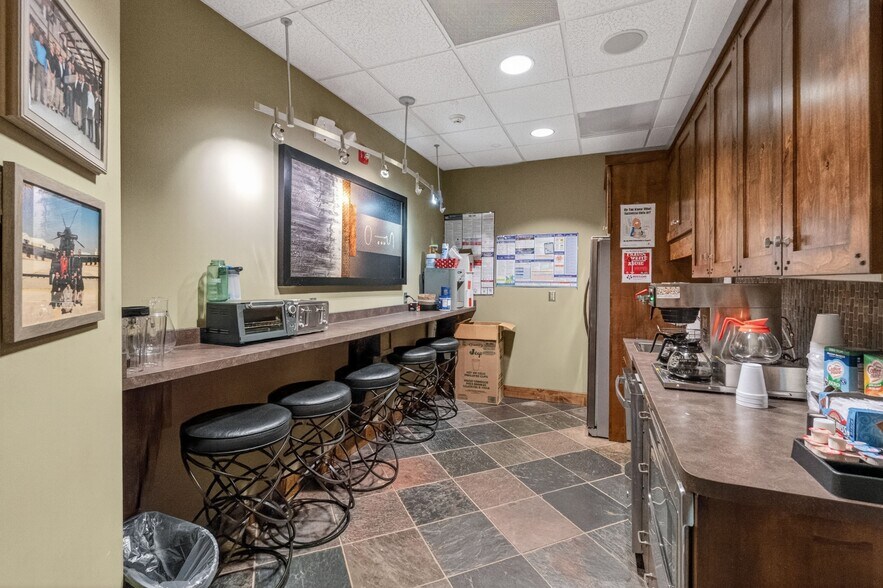 More Photos Of 133 River Park Rd, Mooresville Office For Lease