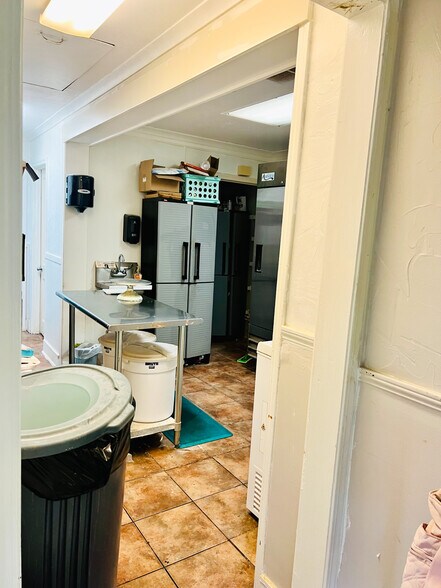 More Photos Of 734 Mt Moriah Rd, Memphis Loft Creative Space For Lease