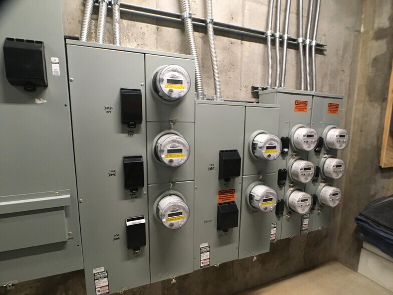 More Photos Of 293 Lafayette Ave, Hawthorne Storefront Retail Office For Sale