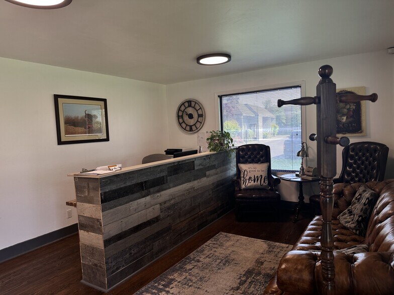 More Photos Of 311 Bluebird Dr, Goodlettsville Office For Lease