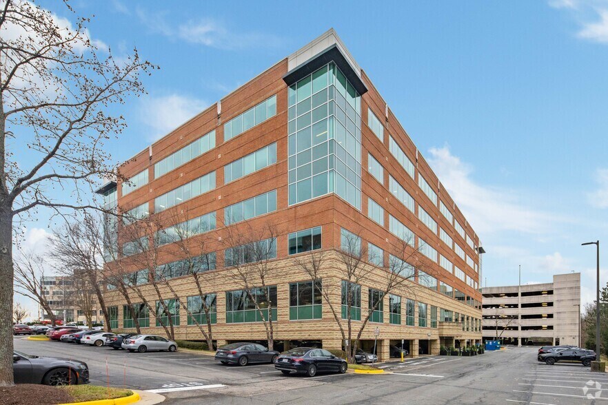 More Photos Of 6350 Walker Ln, Alexandria Office For Lease