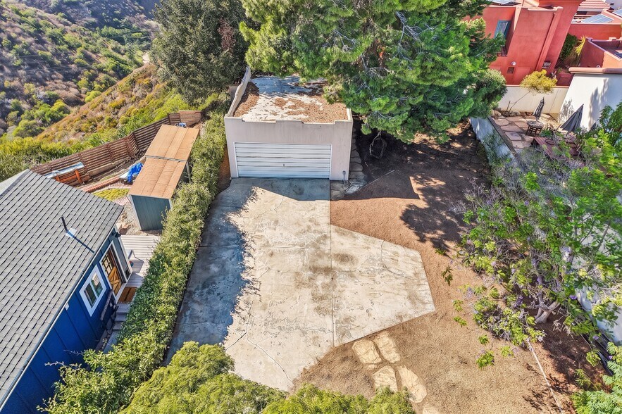 More Photos Of 3378 N Mountain View Dr, San Diego Apartments For Sale