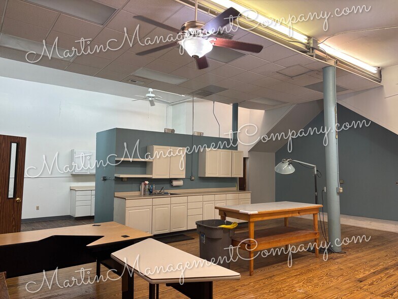 More Photos Of 214 W Main St, Sedalia Storefront Retail Office For Lease