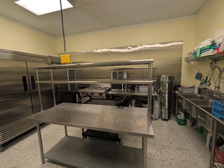 More Photos Of 1437 N US Highway 1, Ormond Beach Office For Sale