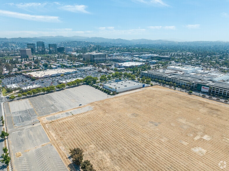 More Photos Of 6633 Canoga Ave, Canoga Park Land For Sale