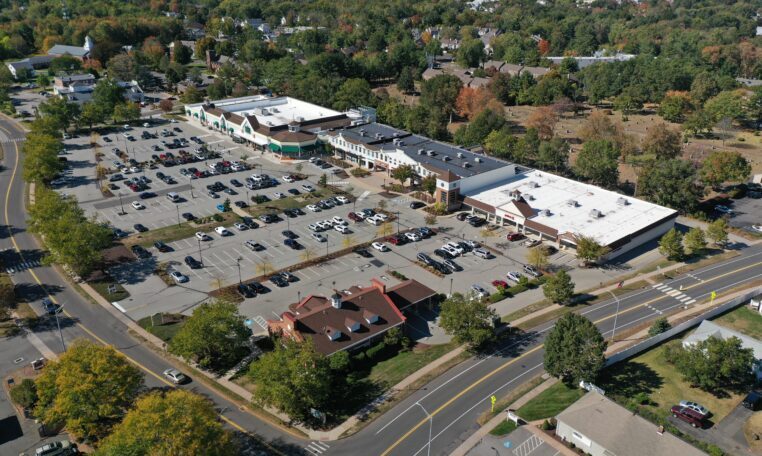 More Photos Of 55 Welles St, Glastonbury Storefront For Lease