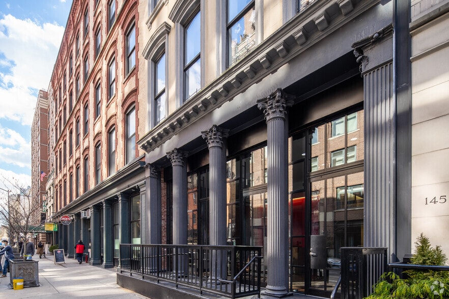 More Photos Of 139 Reade St, New York Apartments For Lease