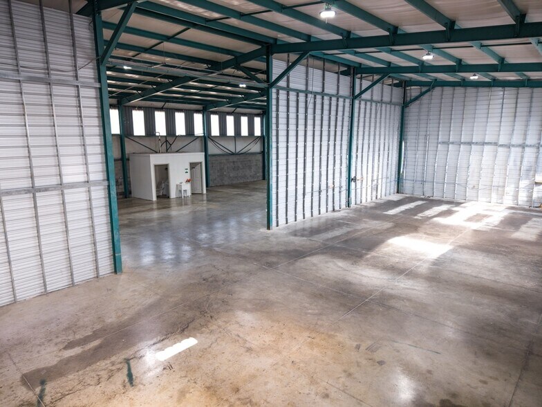 More Photos Of 3275 Newport Hwy, Sevierville Warehouse For Sale