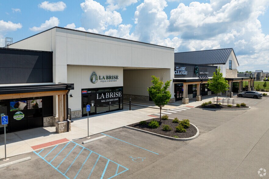 More Photos Of 3091 S US 421, Zionsville Storefront For Sale