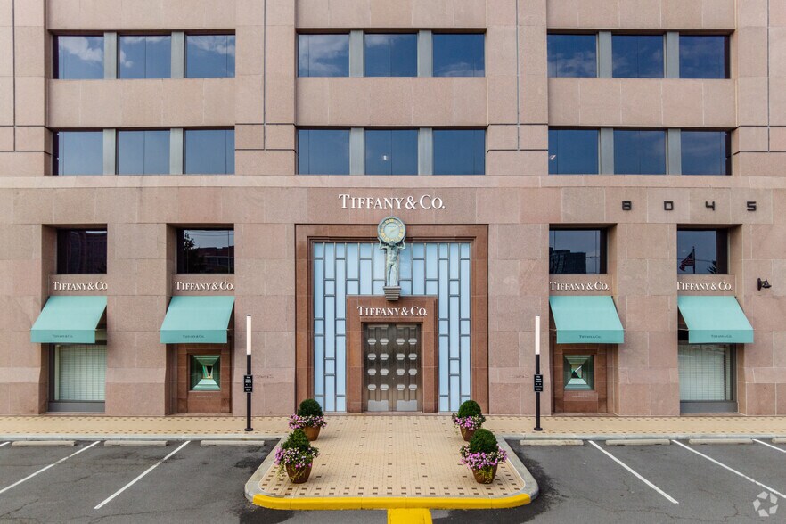 More Photos Of 8045 Leesburg Pike, Vienna Office For Lease