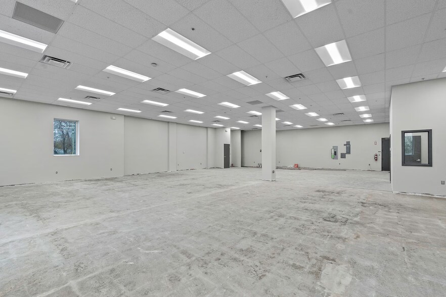 More Photos Of 2355 Lewis Ave, Rockville Light Distribution For Lease