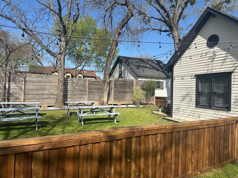 More Photos Of 148 Elm St, Keller Freestanding For Sale