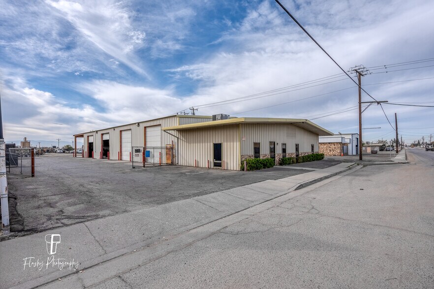 Primary Photo Of 7005 Downing Ave, Bakersfield Warehouse For Sale