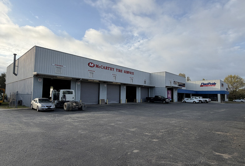 More Photos Of 7603 Boeing Dr, Greensboro Warehouse For Sale