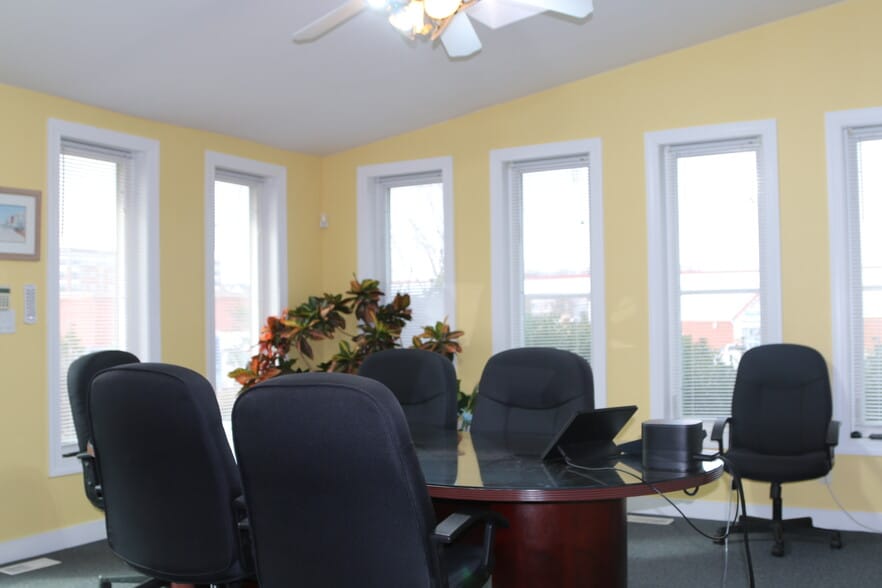 More Photos Of 7146 Montevideo Rd, Elkridge Flex For Sale