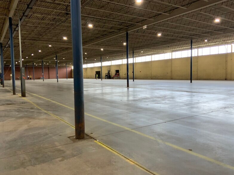 More Photos Of 200 28th St, Mckeesport Warehouse For Lease