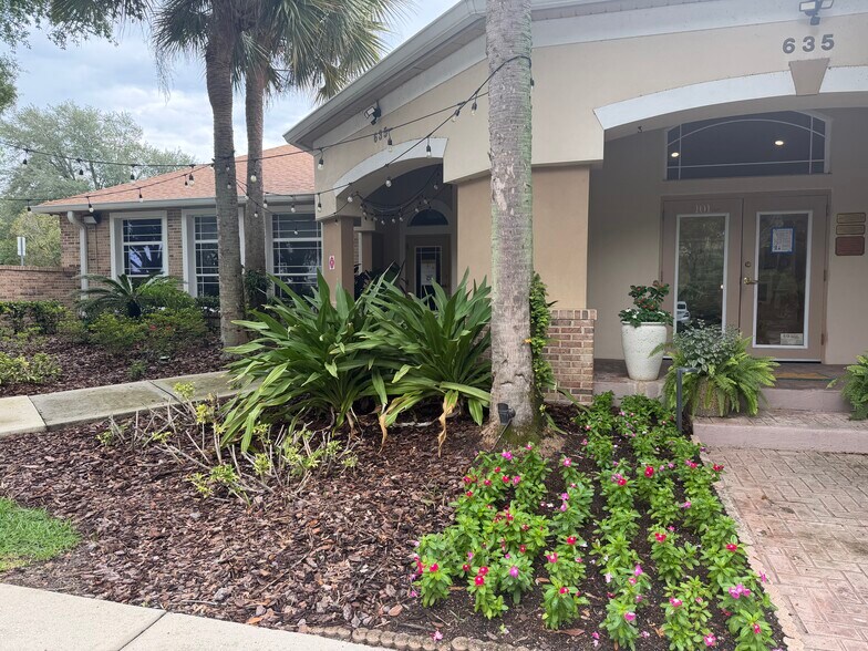 More Photos Of 635 Primera Blvd, Lake Mary Medical For Lease